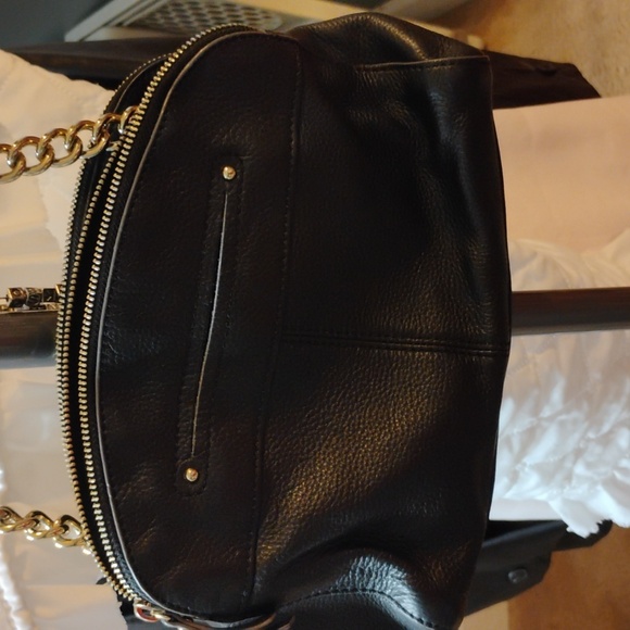 B. Makowsky Black Leather Shoulder Bag with Chain Strap - Picture 2 of 6